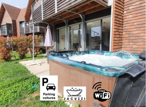 Villa Spacieuse Avec Jacuzzi Privatif Sarlat-la-Canéda Exterior foto